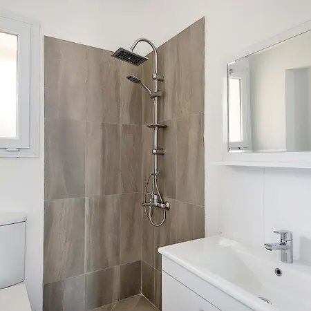 Thalassa Holiday Apartment *